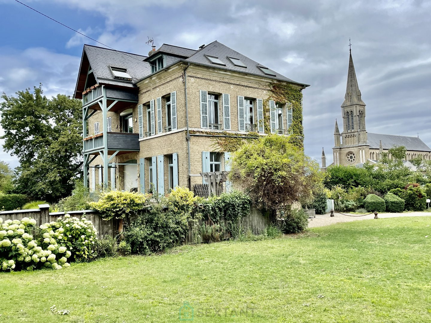 
                                                Vente
                                                 Bel appartement de 120 m2