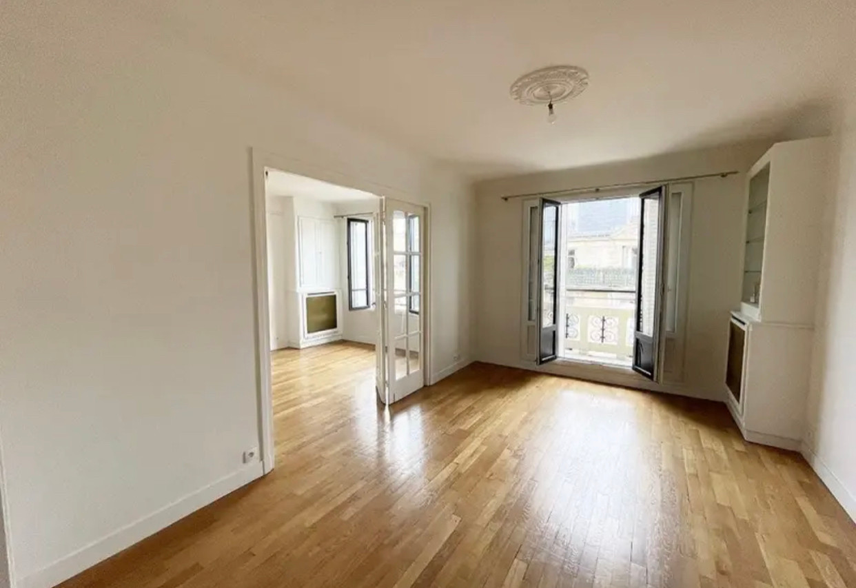 
                                                Location
                                                 Bel appartement de 3 pièces