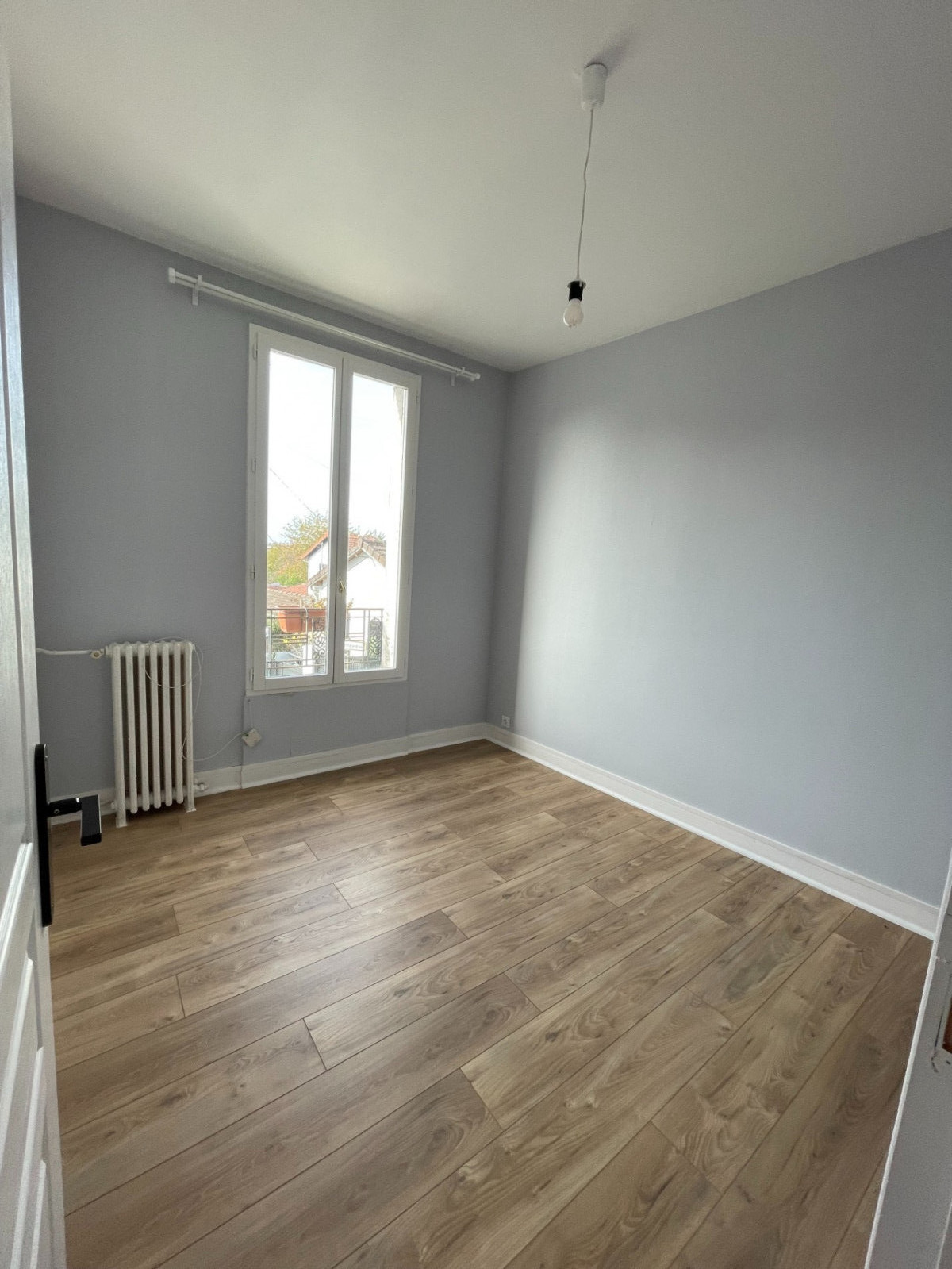 
                                                Vente
                                                 BEL APPARTEMENT DE 3 PIECES