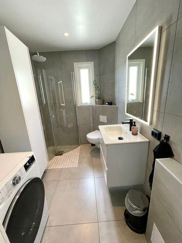 
                                                Location
                                                 Bel appartement de deux pièce meublé