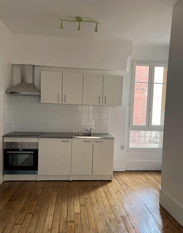
                                                Location
                                                 Bel appartement deux pièces rénové