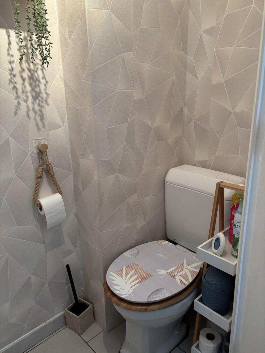 
                                                Location
                                                 Bel appartement entièrement rénové