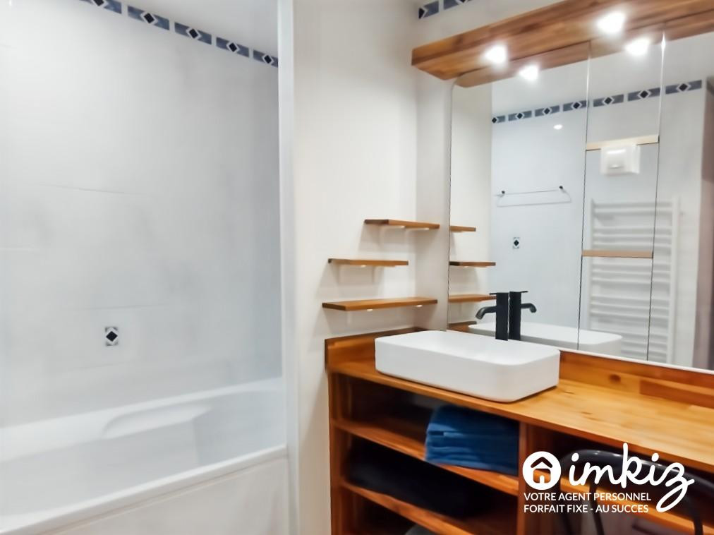 
                                                Vente
                                                 Bel appartement lumineux 4 pièces