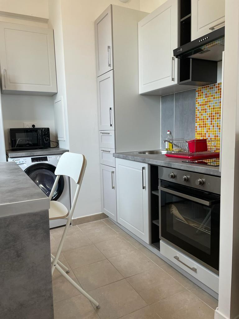 
                                                Location
                                                 Bel appartement lumineux avec vue sur Seine