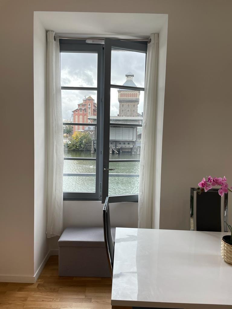
                                                Location
                                                 Bel appartement lumineux avec vue sur Seine