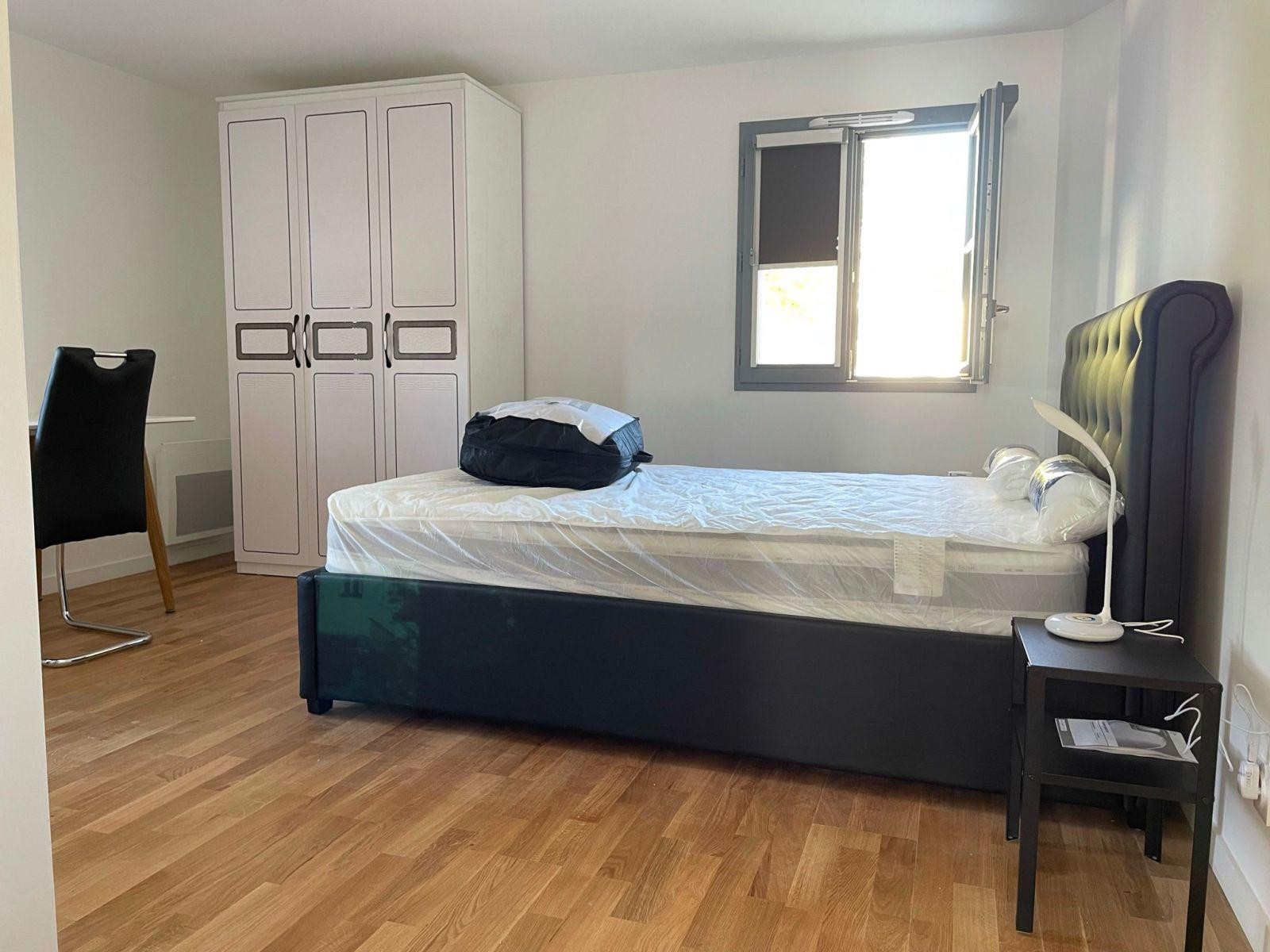 
                                                Location
                                                 Bel appartement lumineux avec vue sur Seine