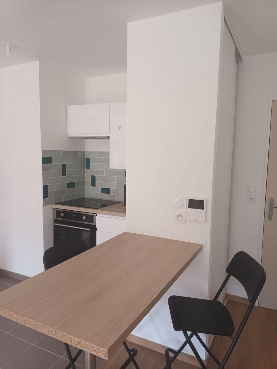 
                                                Location
                                                 Bel appartement lumineux de 46m2 vous attend !