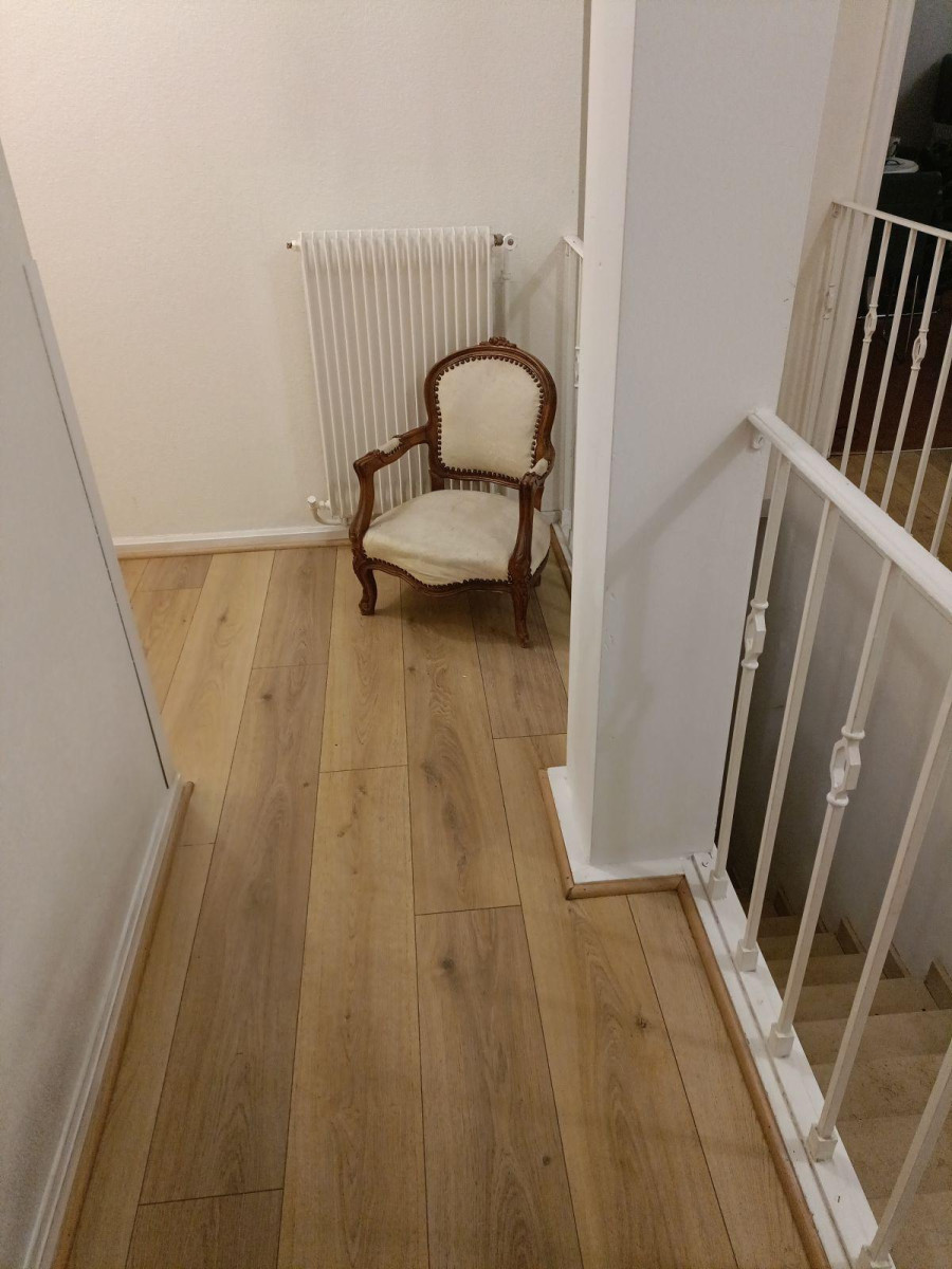 
                                                Location
                                                 Bel appartement meublé