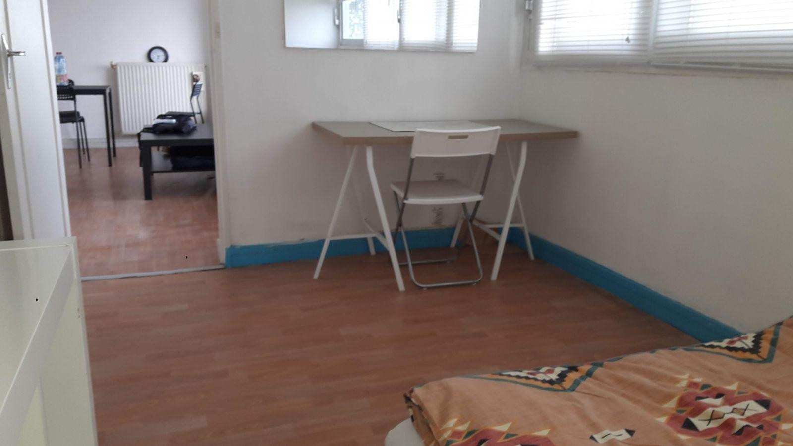 
                                                Location
                                                 Bel appartement meublé sécurisé