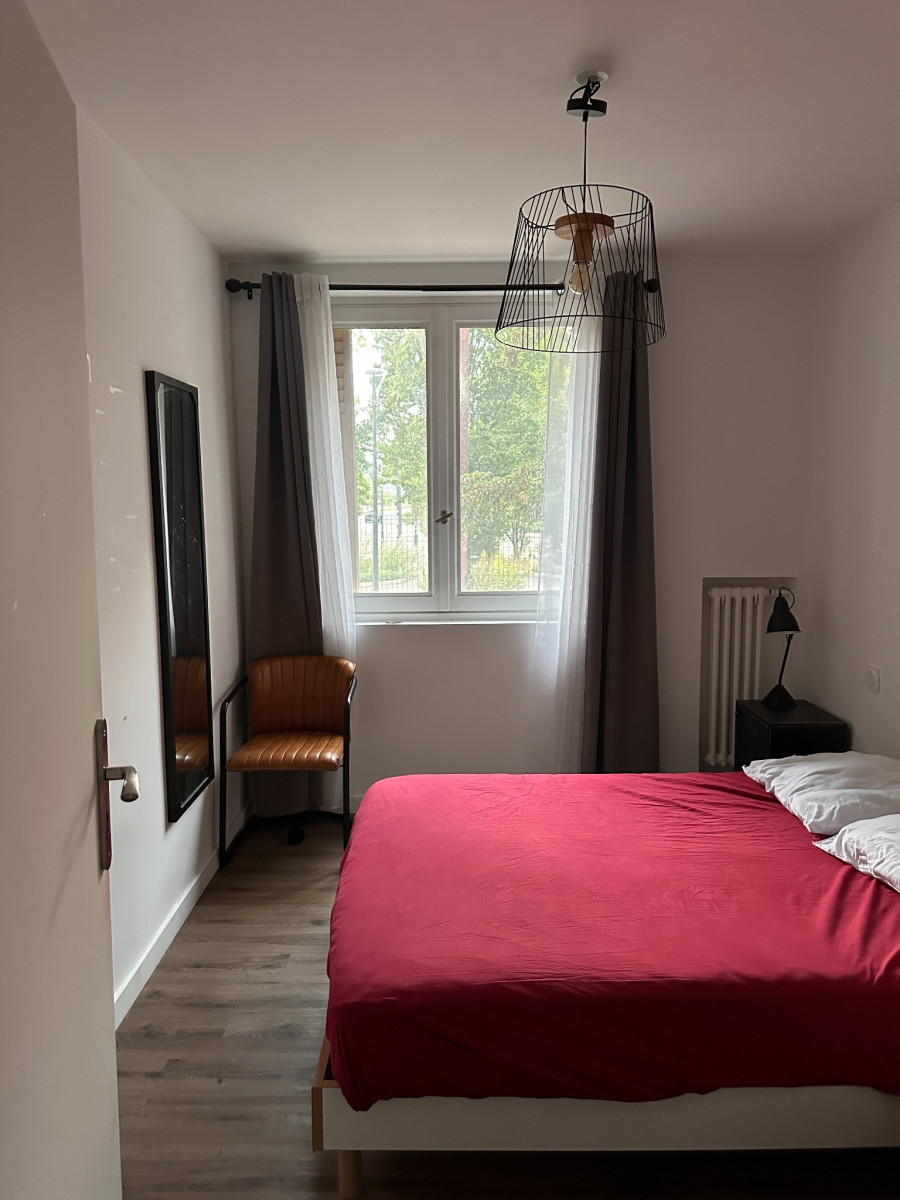 
                                                Location
                                                 Bel appartement meublé T3 54.08m² à GRENOBLE