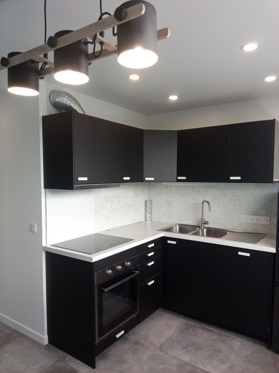 
                                                Location
                                                 Bel appartement proche de la gare (loyer tout inclus)