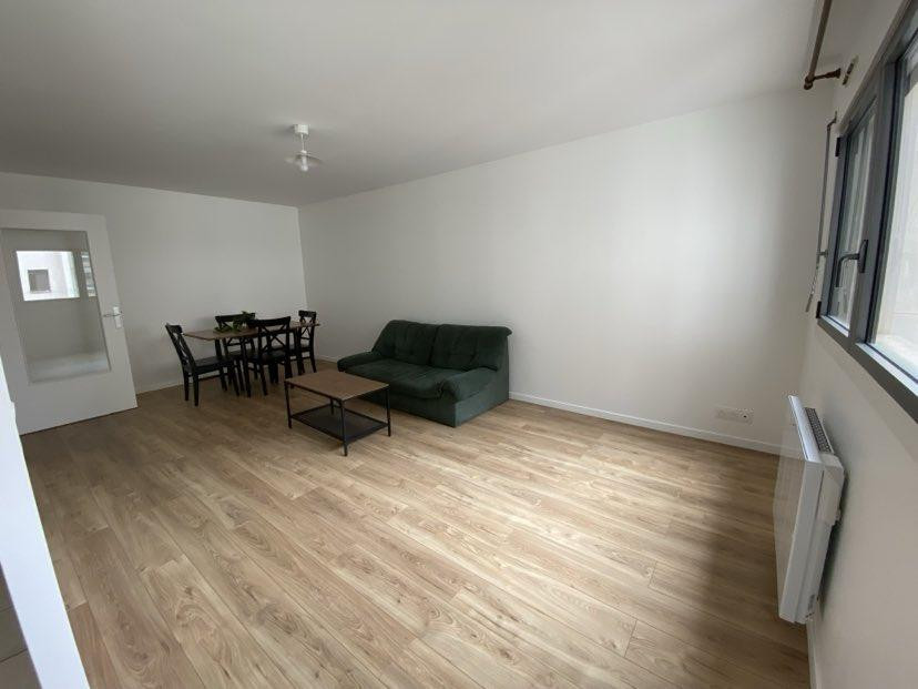 
                                                Location
                                                 Bel appartement refait à neuf