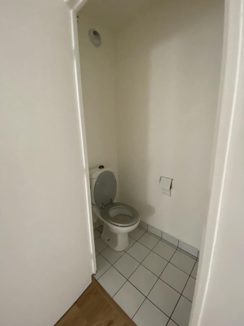 
                                                Location
                                                 Bel appartement refait à neuf