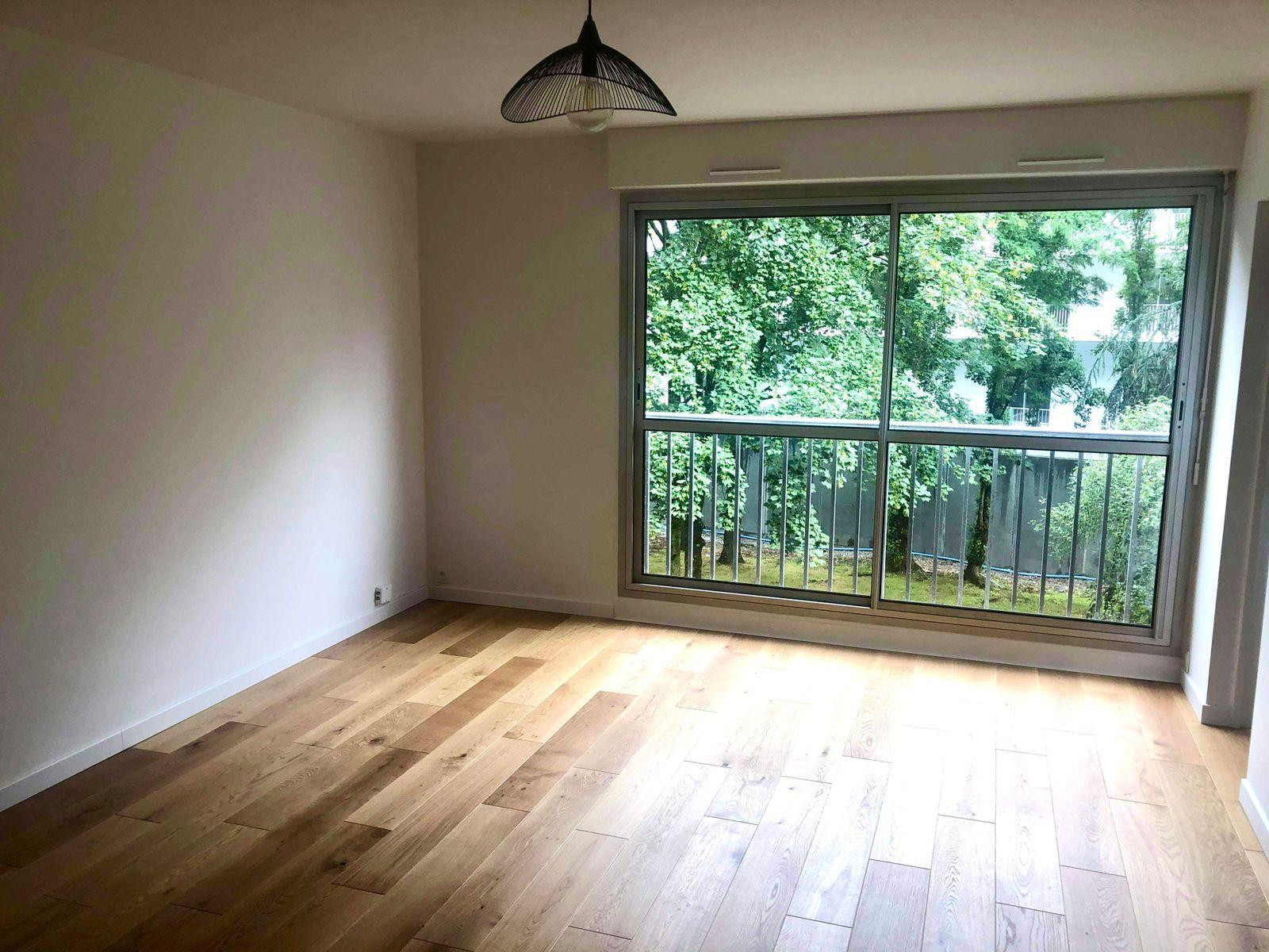 
                                                Location
                                                 Bel appartement T2 50m2 NANTES - ÎLE DE NANTES