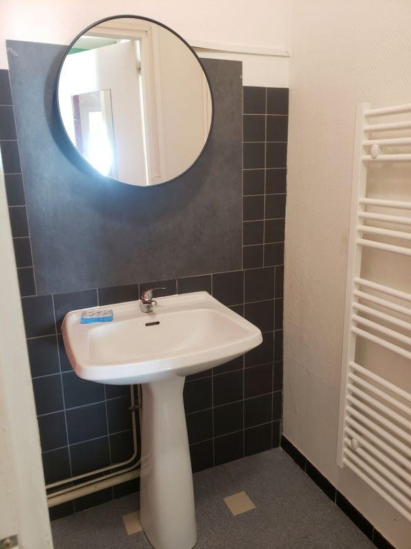 
                                                Location
                                                 Bel appartement T2 à Lyon 2è