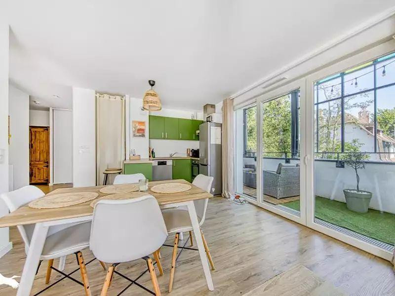 
                                                Location
                                                 Bel appartement T2 bis avec ascenseur