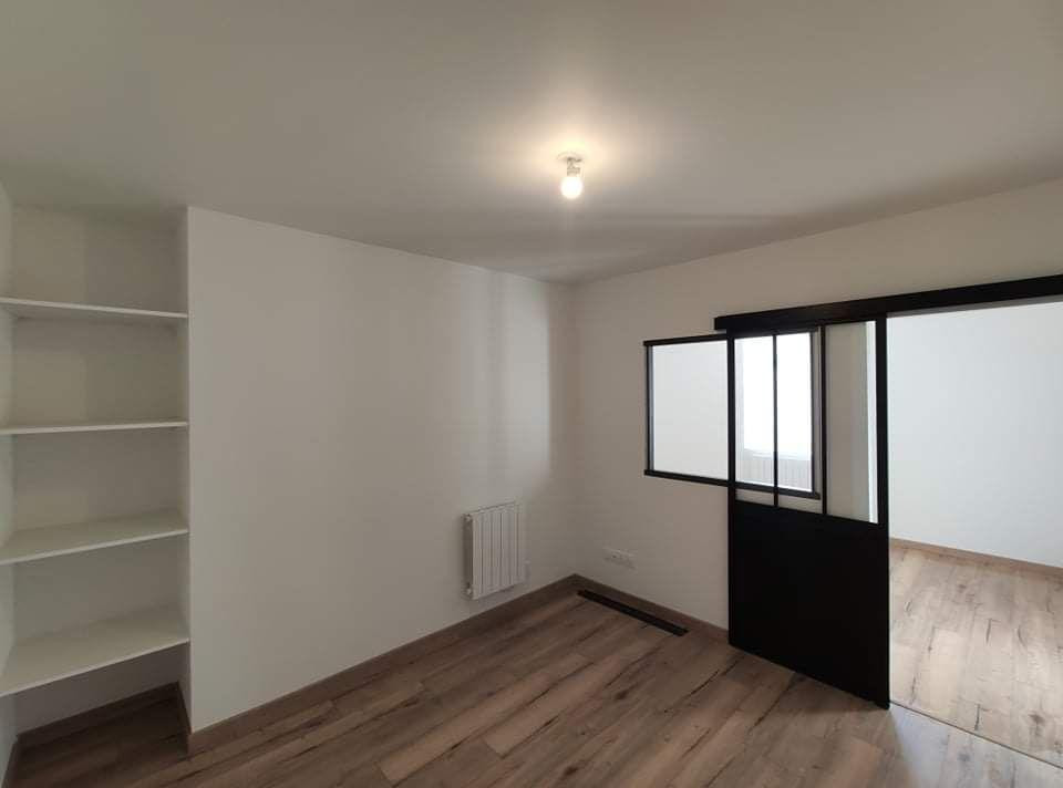 
                                                Location
                                                 Bel appartement T2 de 42 m2