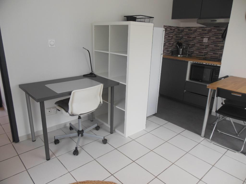 
                                                Location
                                                 BEL APPARTEMENT T2 DISPONIBLE