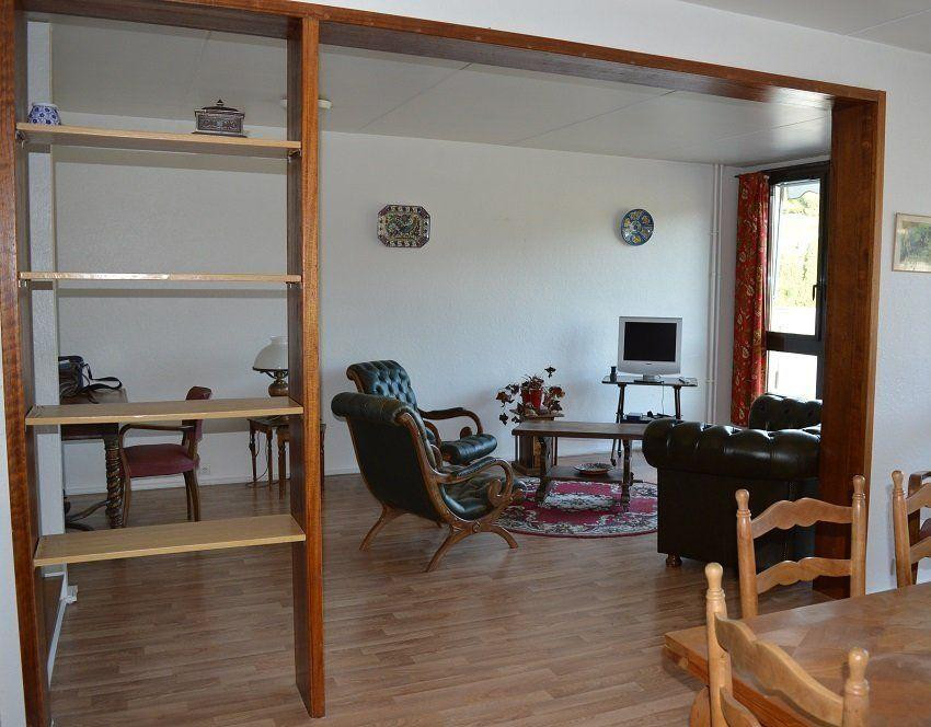 
                                                Location
                                                 Bel appartement T3-4 lumineux et calme