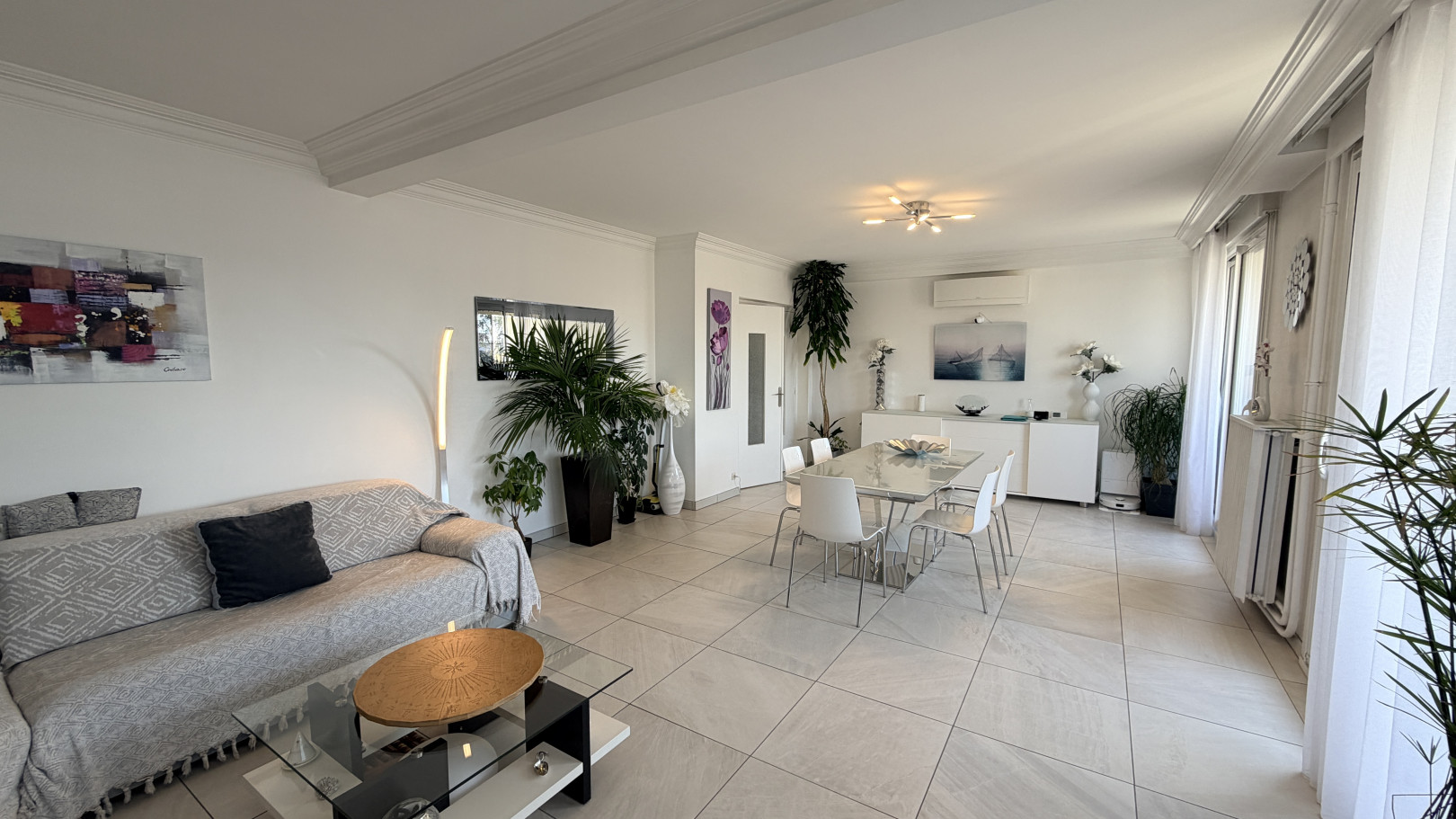 
                                                Vente
                                                 Bel Appartement T3 92 m2