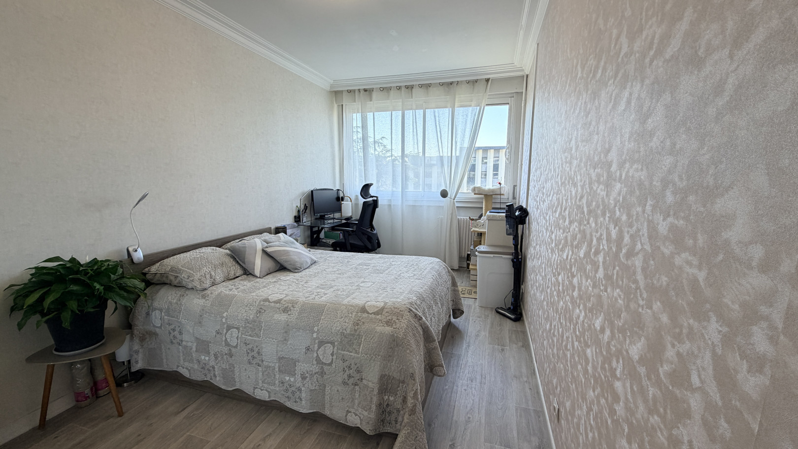 
                                                Vente
                                                 Bel Appartement T4 92 m2