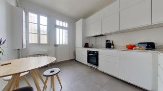 
                                                Location
                                                 bel appartement  T5 de 98m2