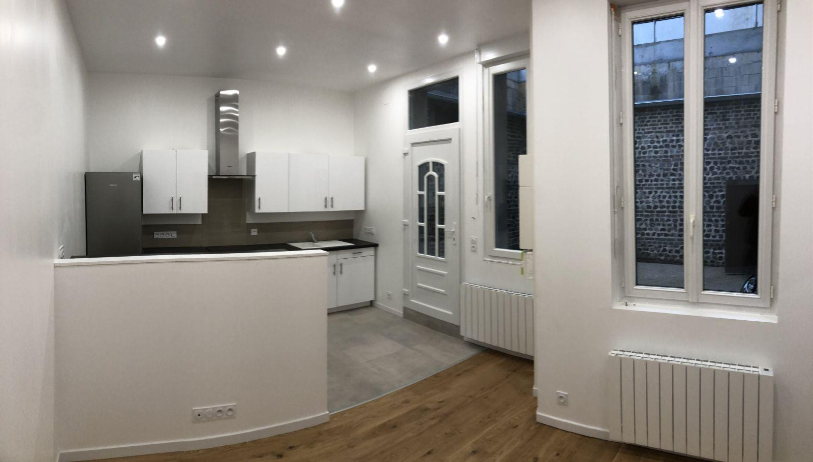 
                                                Location
                                                 Bel appartement traversant de 29 m²