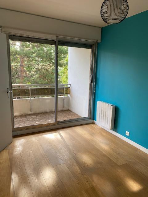 
                                                Location
                                                 Bel et grand appartement dans résidence récente