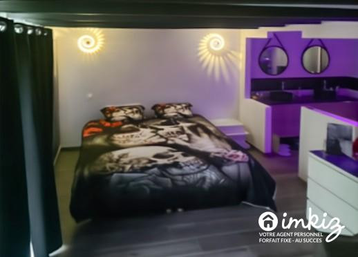 
                                                Vente
                                                 Belle bâtisse entièrement rénovée