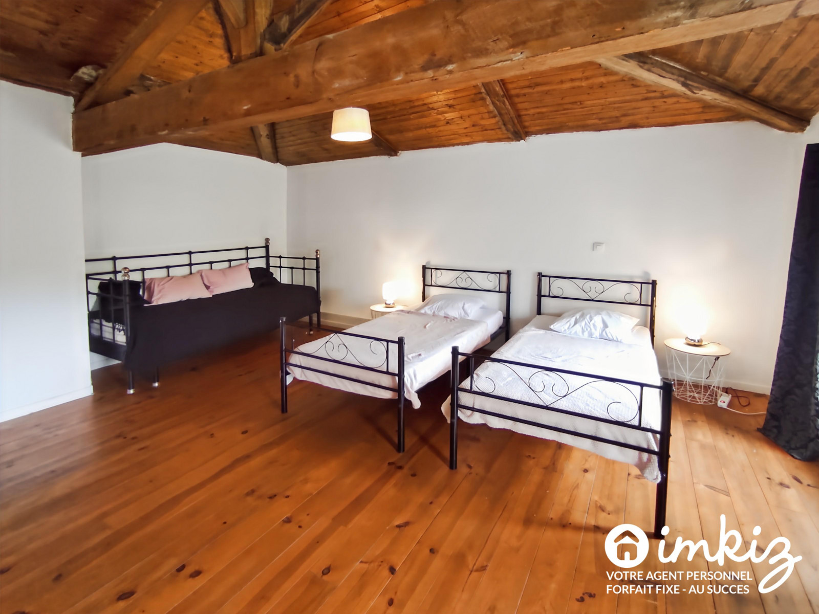 
                                                Vente
                                                 Belle bâtisse landaise de 6 pièces