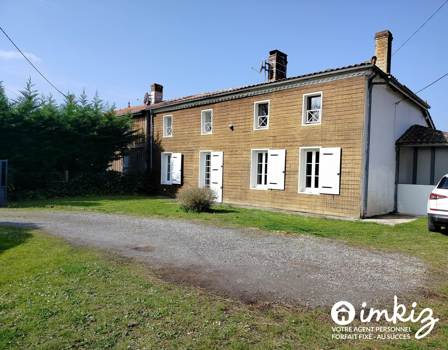 
                                                Vente
                                                 Belle bâtisse landaise de 6 pièces