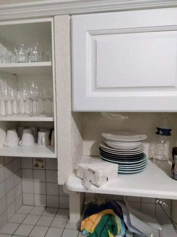 
                                                Colocation
                                                 Belle chambre  14m²  dans belle coloc 67m² Lyon 8E