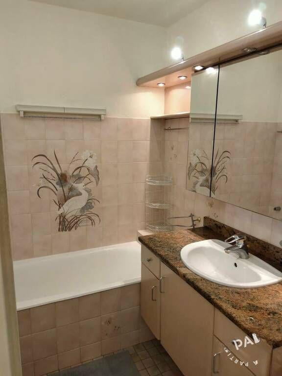 
                                                Colocation
                                                 Belle chambre  14m²  dans belle coloc 67m² Lyon 8E
