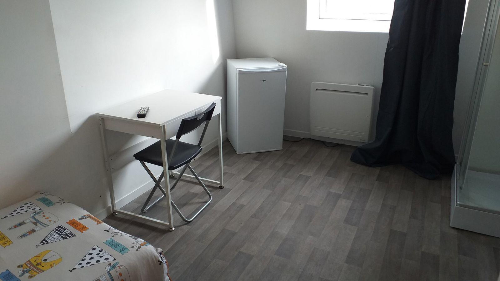 
                                                Colocation
                                                 Belle chambre 15m2 dans grande coloc à Roubaix