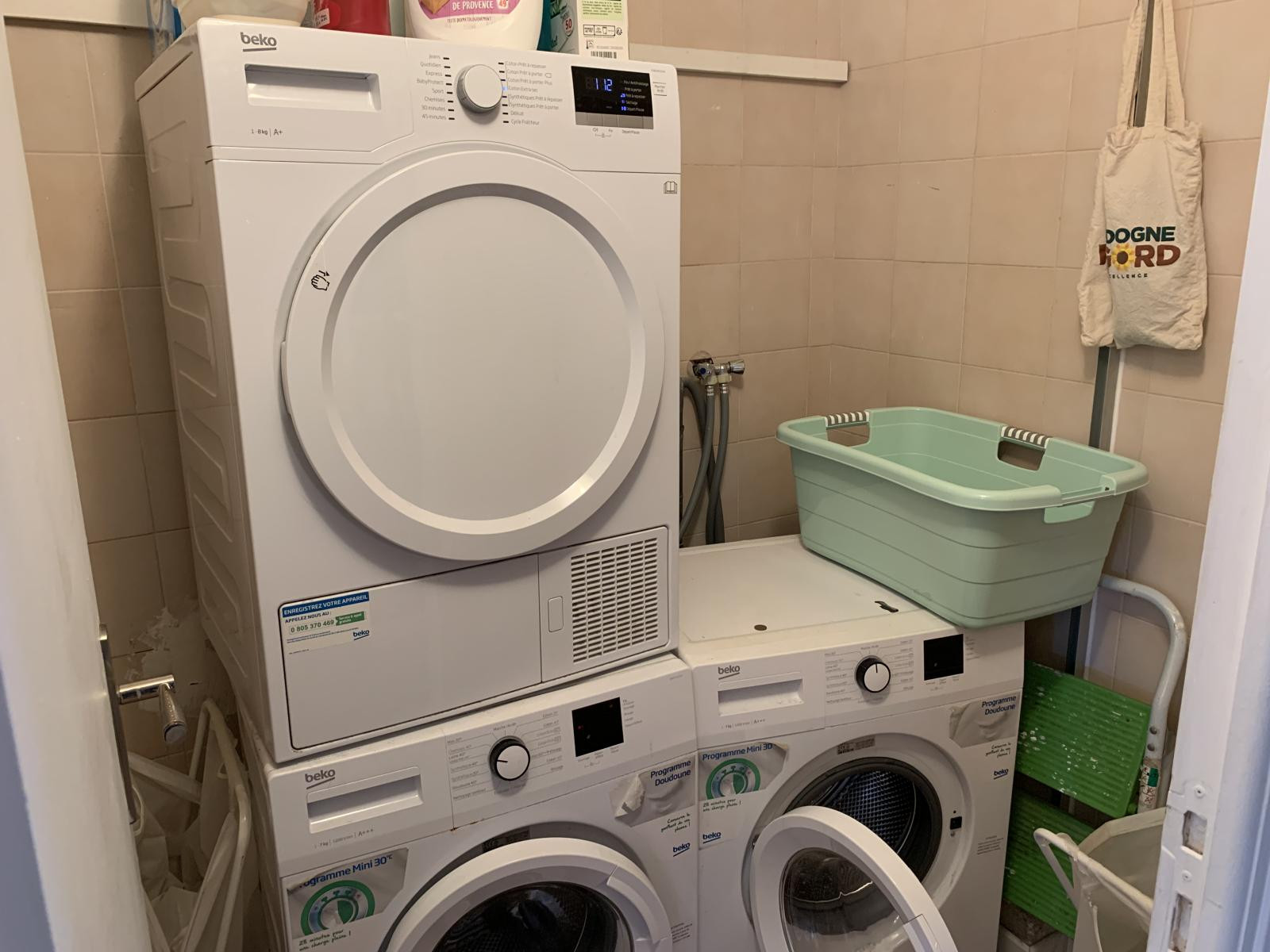 
                                                Colocation
                                                 BELLE CHAMBRE AVEC SALLE DE BAIN PRIVATIVE