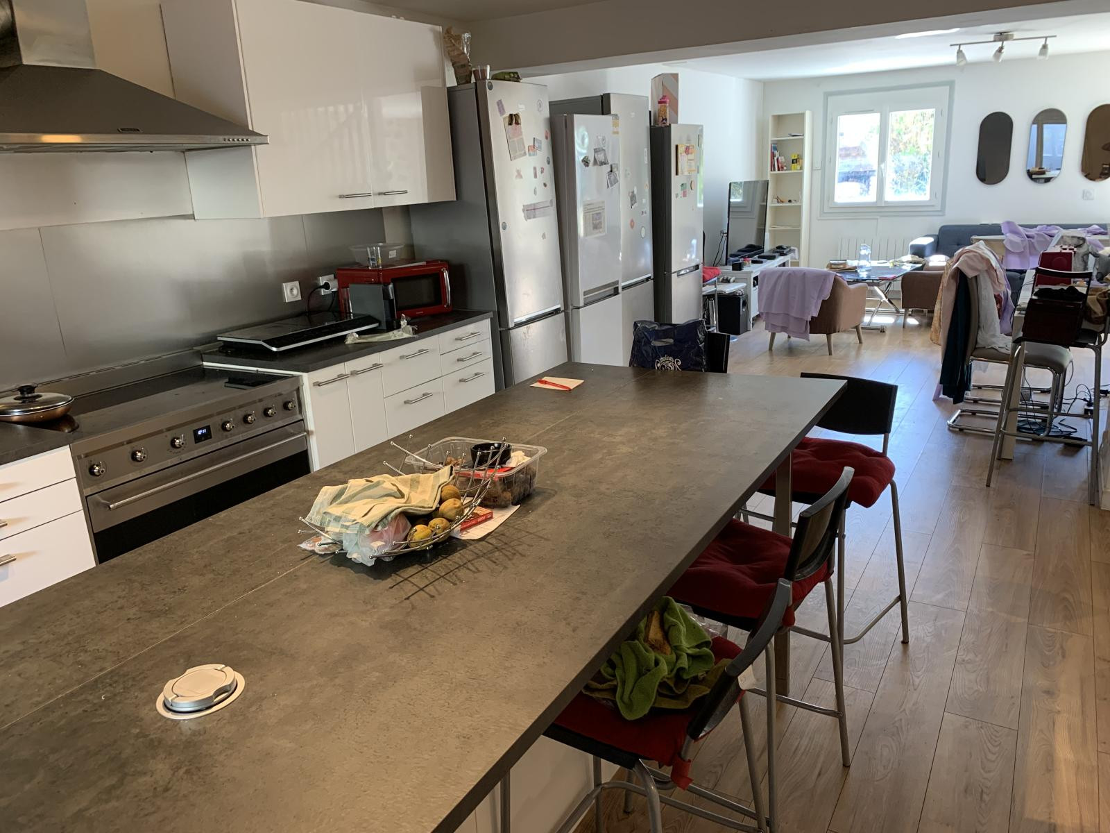 
                                                Colocation
                                                 BELLE CHAMBRE AVEC SALLE DE BAIN PRIVATIVE