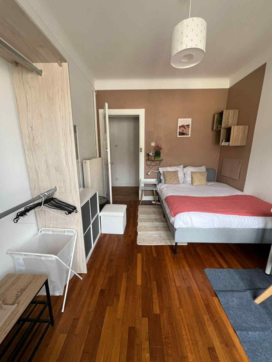 
                                                Location
                                                 Belle chambre colocation proche gare