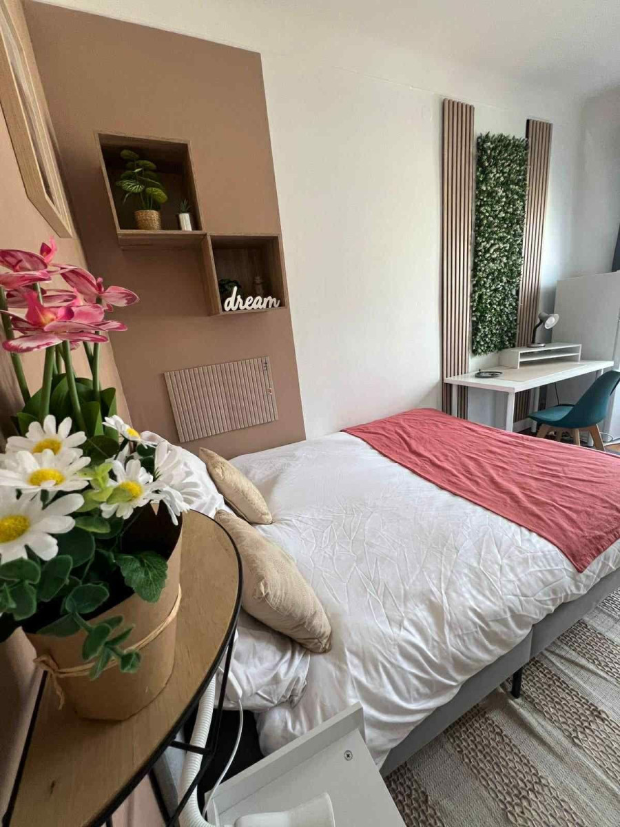 
                                                Location
                                                 Belle chambre colocation proche gare