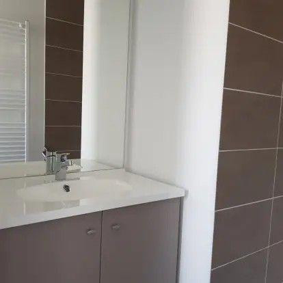 
                                                Colocation
                                                 Belle chambre dans coloc 107m² neuve et meublée