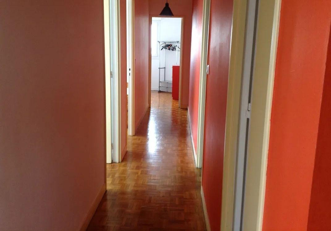 
                                                Colocation
                                                 Belle chambre dans coloc 78m²