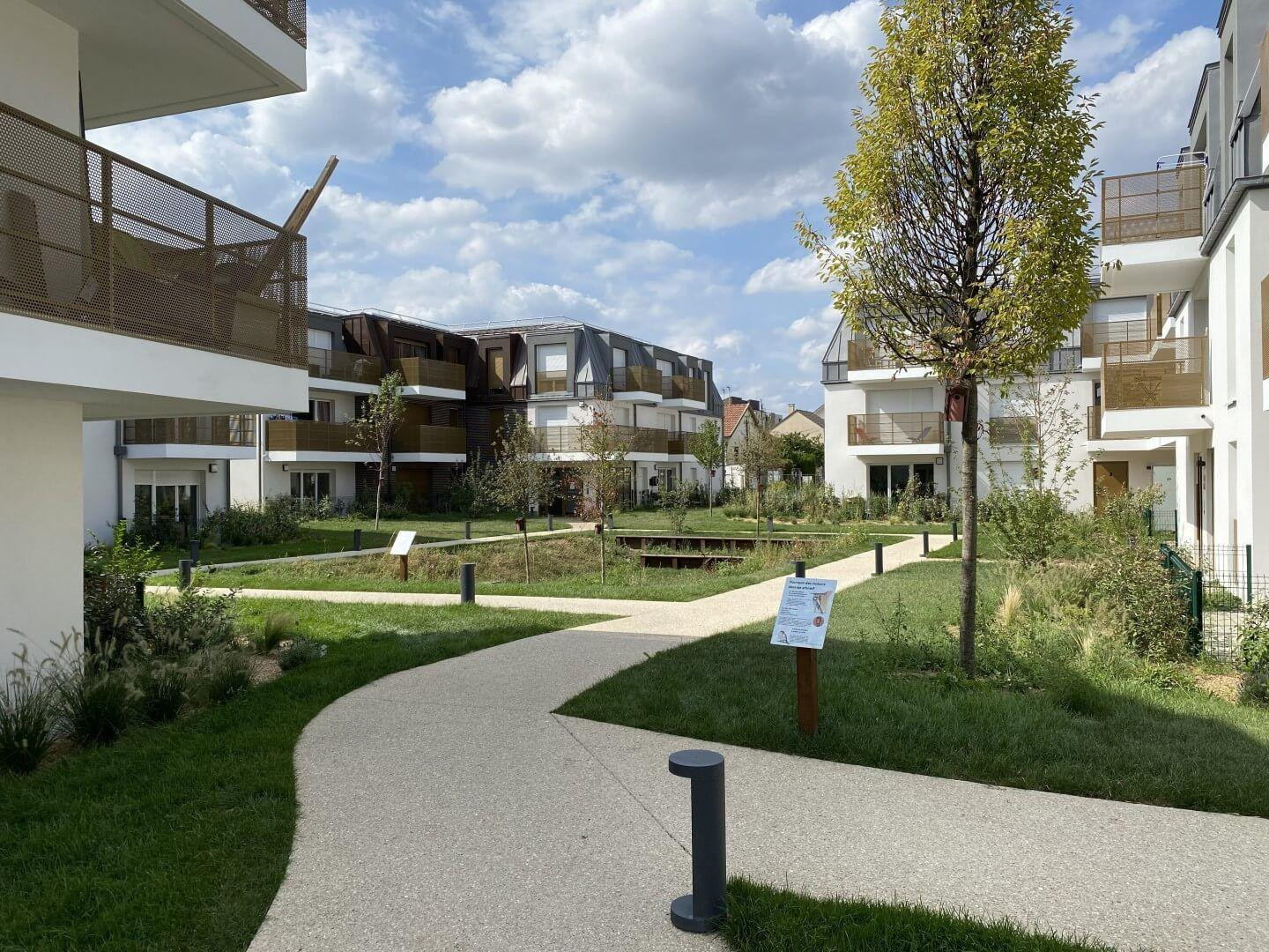 
                                                Colocation
                                                 Belle chambre dans colocation très récente (2022)