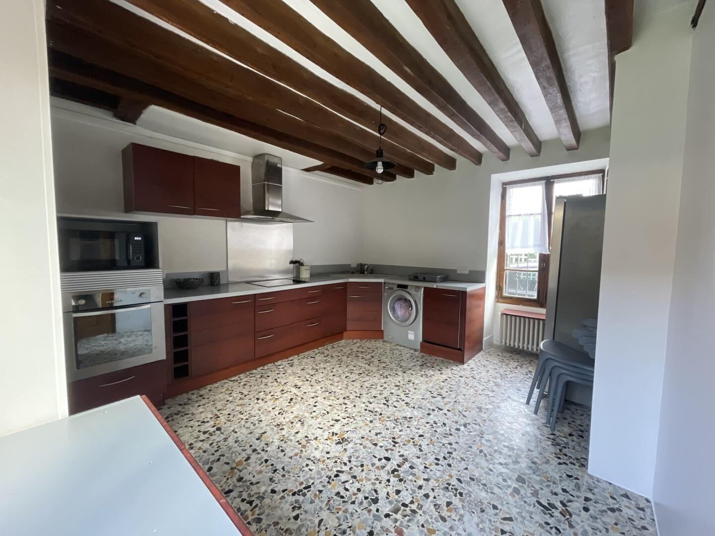 
                                                Colocation
                                                 Belle chambre dans maison 110m² avec jardin