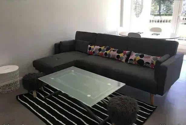 
                                                Colocation
                                                 Belle chambre dans une coloc 97m² meublée équipée