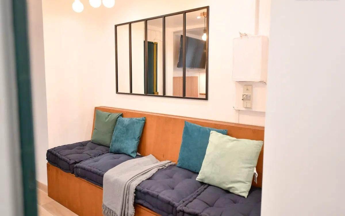 
                                                Colocation
                                                 Belle chambre dispo dans coloc 60m² refaite à neuf
