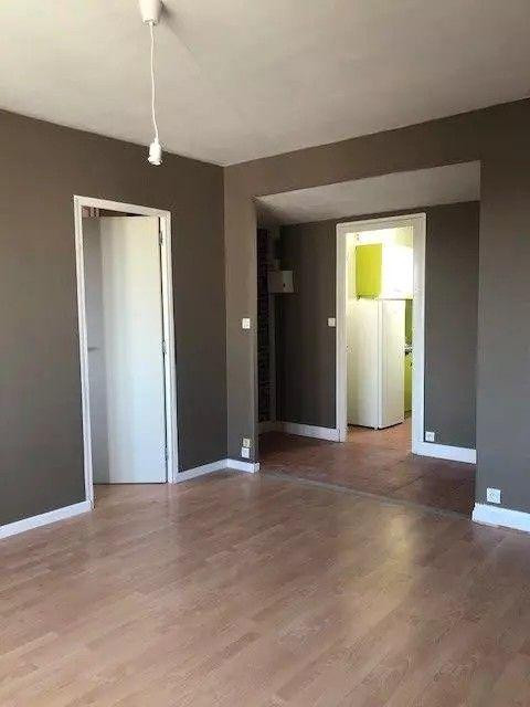 
                                                Colocation
                                                 Belle chambre en coloc 62m²