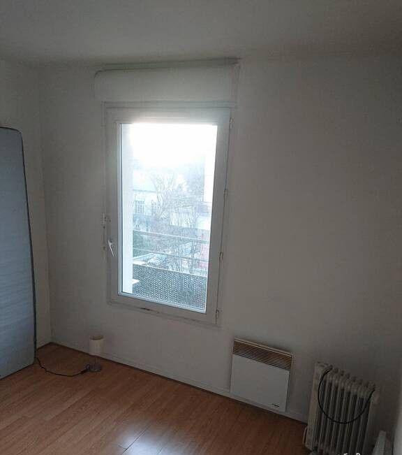 
                                                Colocation
                                                 Belle chambre en coloc 75m² avec balcon