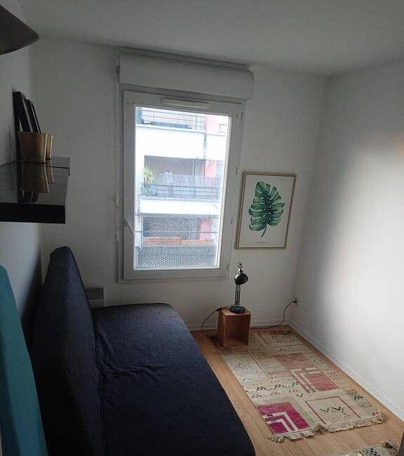 
                                                Colocation
                                                 Belle chambre en coloc 75m² avec balcon