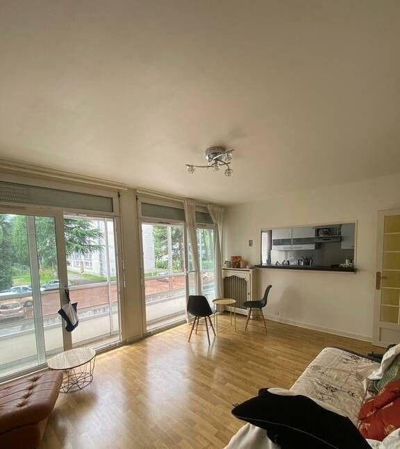 
                                                Colocation
                                                 Belle chambre meublée 10m² avec terrasse