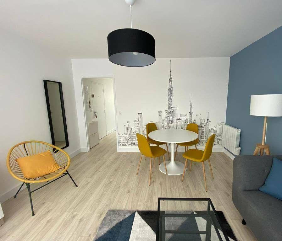 
                                                Colocation
                                                 Belle chambre meublée 10m² dans une coloc 82m²
