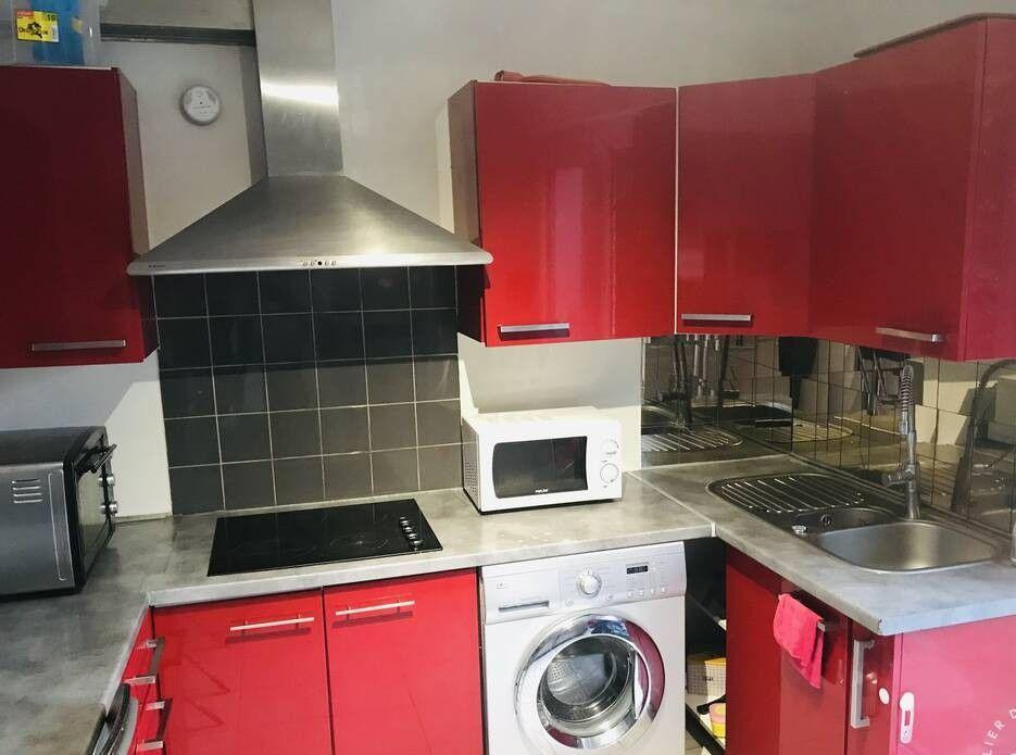 
                                                Colocation
                                                 Belle chambre meublée 14m² dans maison 150m²